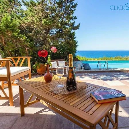 Villa Joie De Vivre Vista Mare Con Piscina A Sfioro Per 6 Persone *