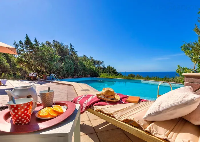 ヴィラ Joie De Vivre Vista Mare Con Piscina A Sfioro Per 6 Persone