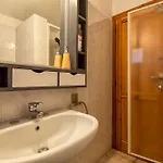 Joie De Vivre Vista Mare Con Piscina A Sfioro Per 6 Persone