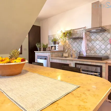 Joie De Vivre Vista Mare Con Piscina A Sfioro Per 6 Persone Villa