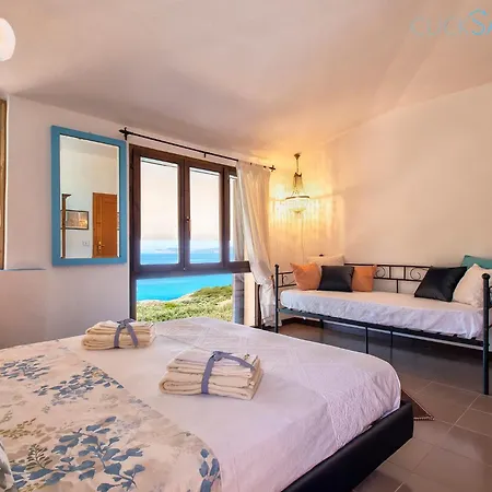 Joie De Vivre Vista Mare Con Piscina A Sfioro Per 6 Persone Alghero