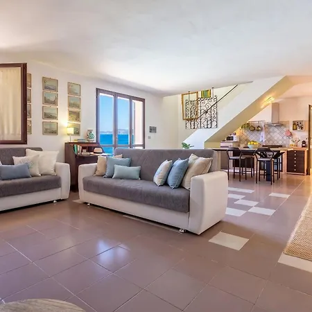 Joie De Vivre Vista Mare Con Piscina A Sfioro Per 6 Persone Alghero