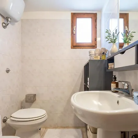 Villa Joie De Vivre Vista Mare Con Piscina A Sfioro Per 6 Persone *