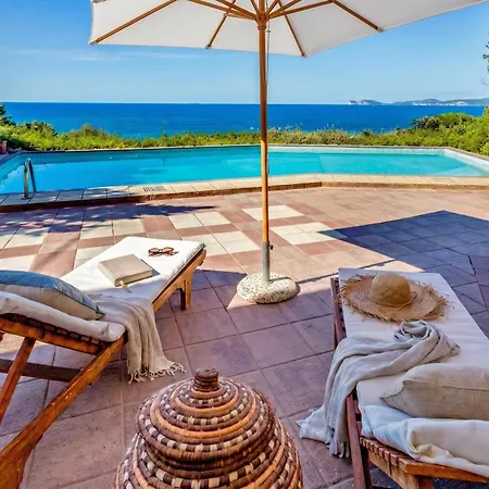 Joie De Vivre Vista Mare Con Piscina A Sfioro Per 6 Persone