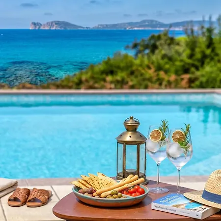 Joie De Vivre Vista Mare Con Piscina A Sfioro Per 6 Persone *