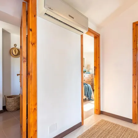 Villa Joie De Vivre Vista Mare Con Piscina A Sfioro Per 6 Persone *