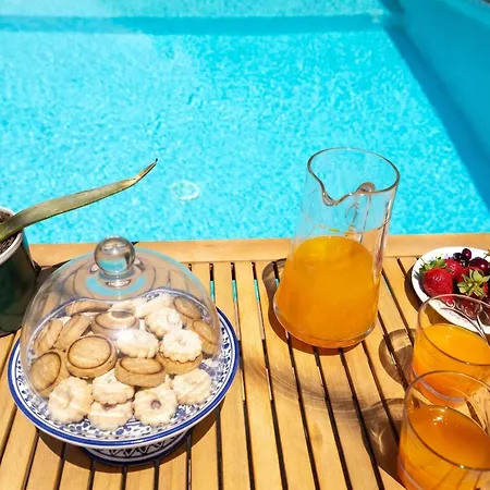 Joie De Vivre Vista Mare Con Piscina A Sfioro Per 6 Persone