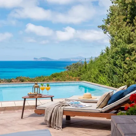Villa Joie De Vivre Vista Mare Con Piscina A Sfioro Per 6 Persone