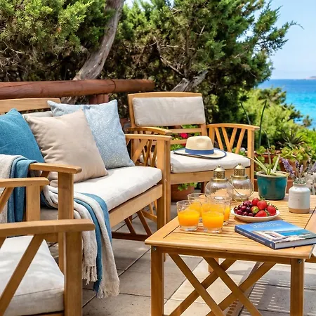 Joie De Vivre Vista Mare Con Piscina A Sfioro Per 6 Persone Villa