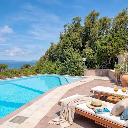 Villa Joie De Vivre Vista Mare Con Piscina A Sfioro Per 6 Persone Alghero