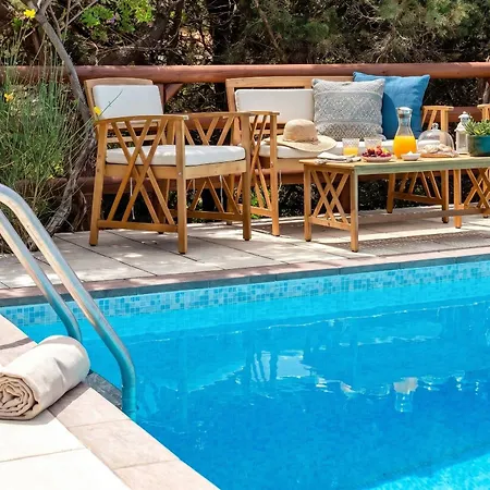 Joie De Vivre Vista Mare Con Piscina A Sfioro Per 6 Persone Villa *