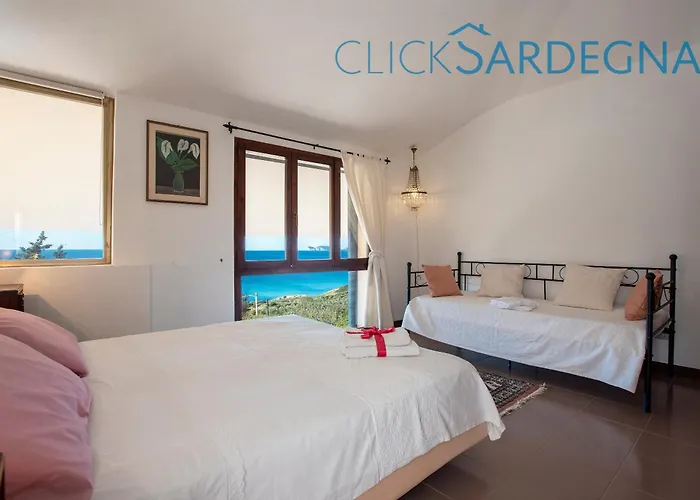 Joie De Vivre Vista Mare Con Piscina A Sfioro Per 6 Persone